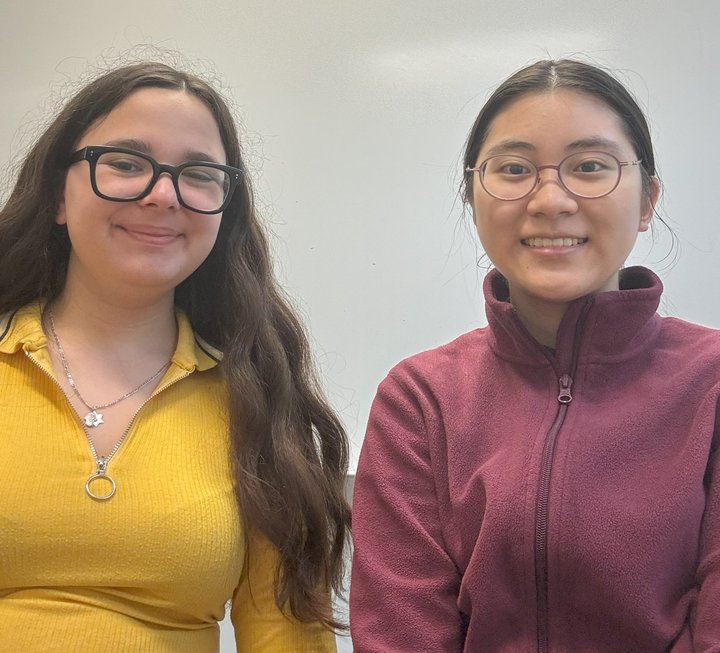 Isabelle Chuang and Julia Gross cropped.jpg